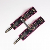 Черные кожаные оковы с розовой строчкой - Crazy Handmade - купить с доставкой в Тамбове Черные кожаные оковы с розовой строчкой - Crazy Handmade - купить с доставкой в Тамбове
