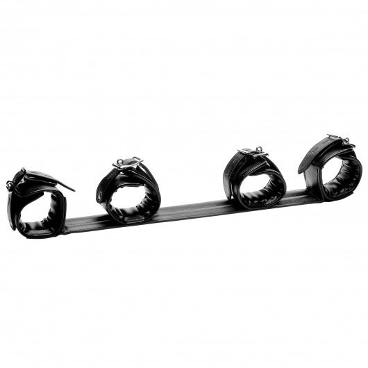 Черная распорка с манжетами для рук и ног Deluxe Rigid Spreader Bar - XR Brands - купить с доставкой в Тамбове